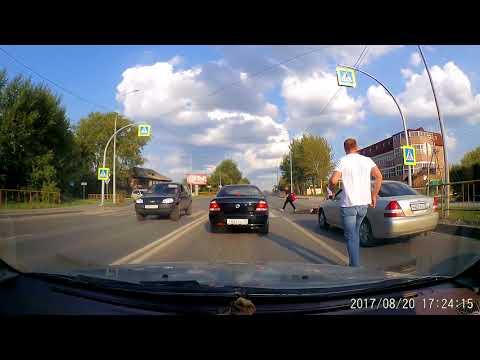 «Помог» неторопливому пешеходу: видео